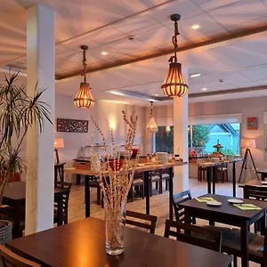 Hotel Du Golf Saint-laurent,the Originals Relais